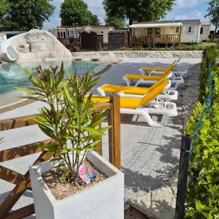 Mobil-home Chez Loulou & Bibou ,camping Le Ptit Rio Kemping *